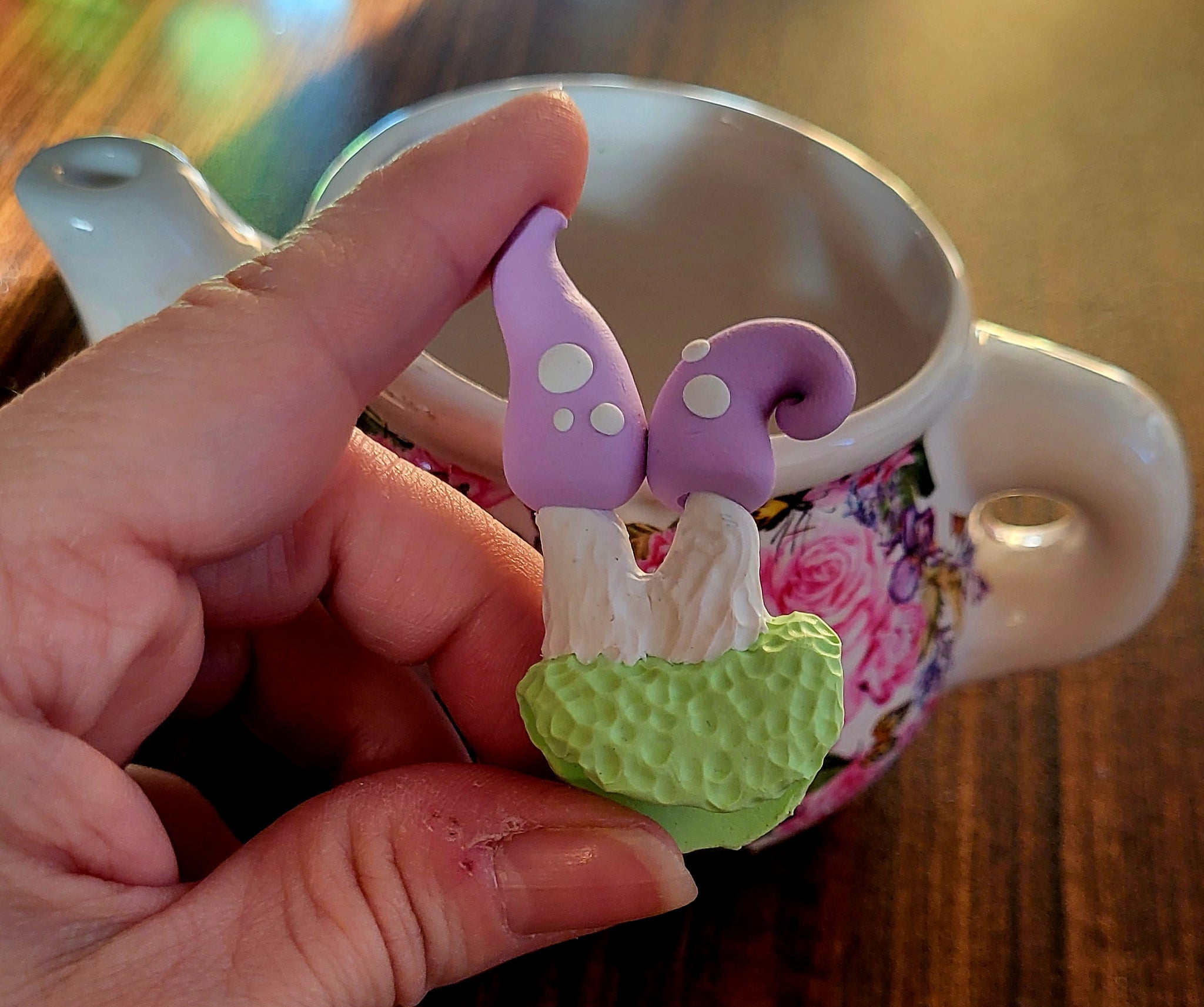 Pastel purple mushroom tea string holder
